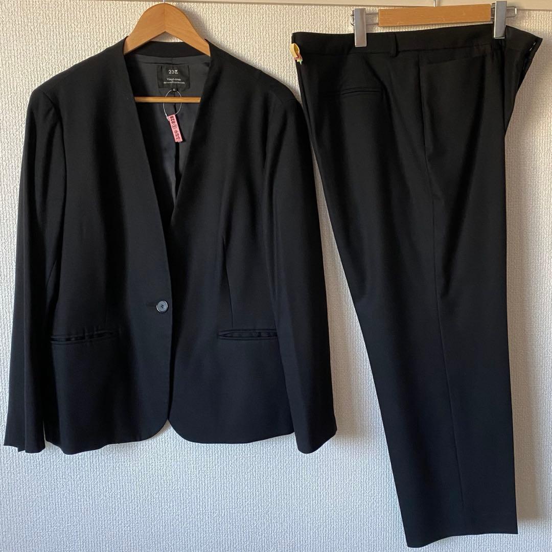 綺麗‼️23区 50サイズ ノーカラー パンツスーツ 大きいサイズ カラーレス 黒