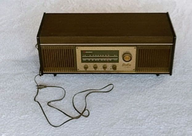 National TableStereo vintage620×250×220