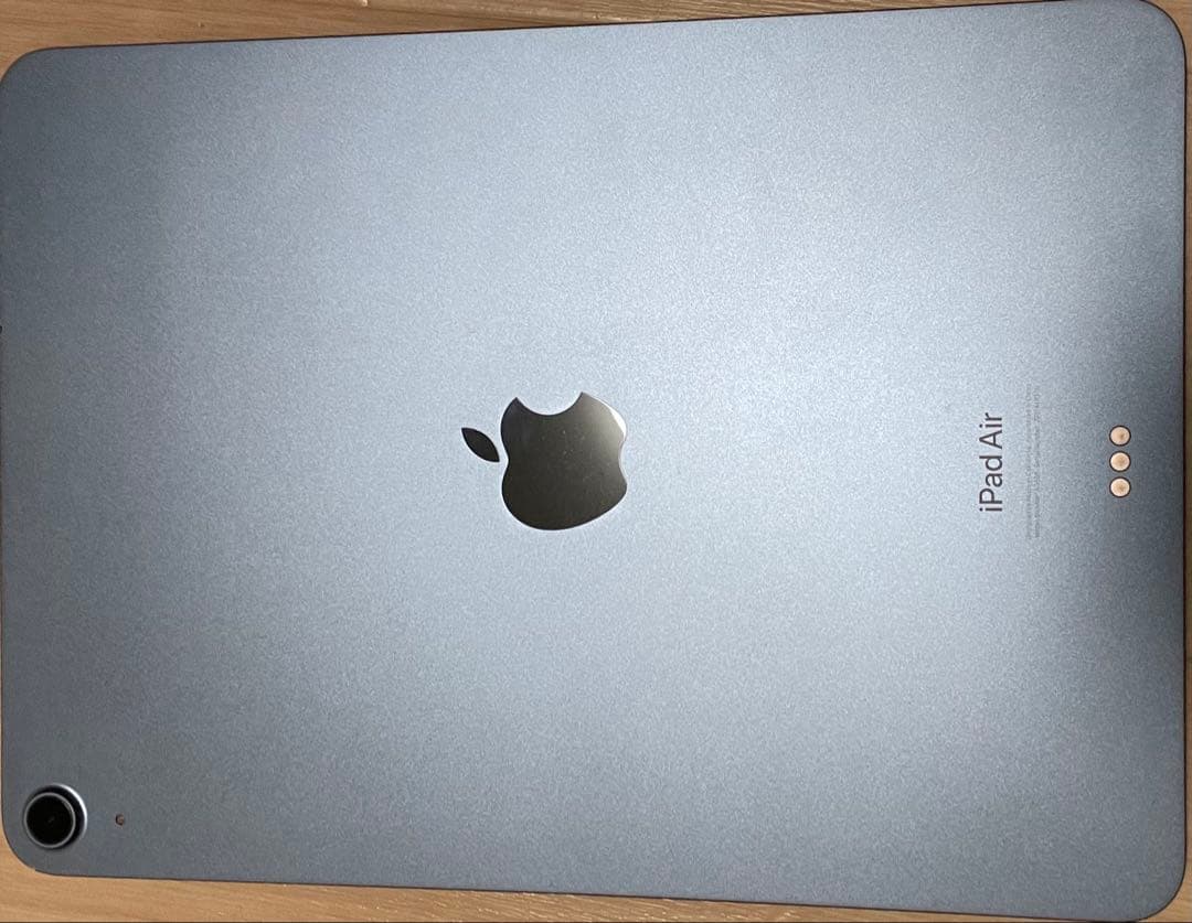 iPad Air (第5世代) ジャンク品 （水没）純正キーボード（使用可能）