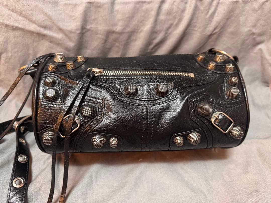 7月まで出品　美品BALENCIAGA le cagole シリンダーバック