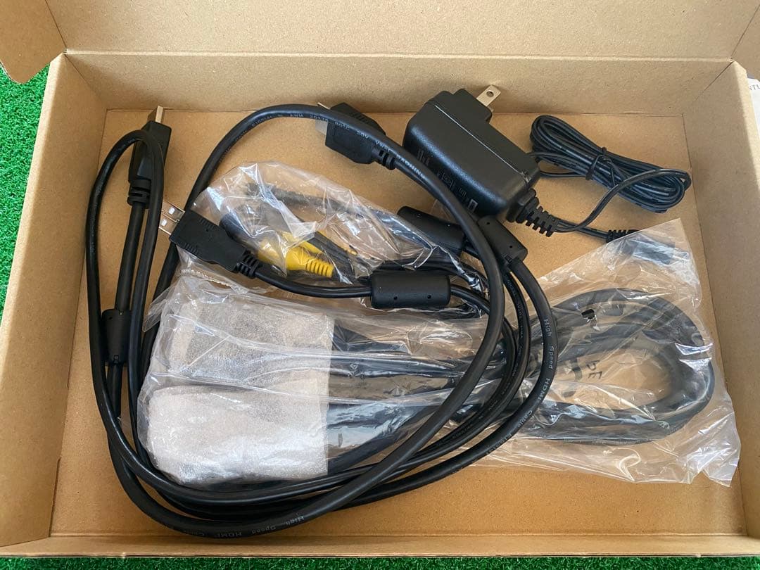 センチュリー　10.1インチ　PLUS ONE LCD-10000VH7