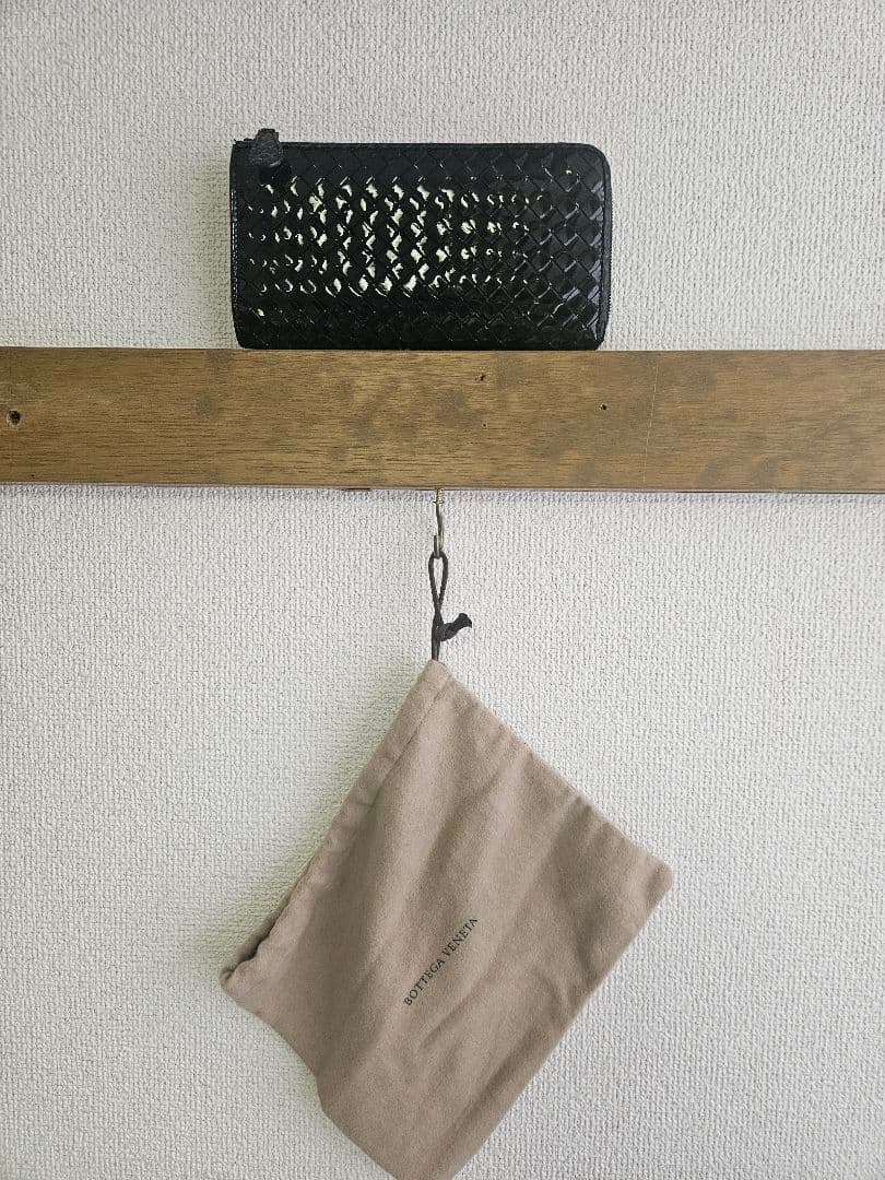 z*u様 BOTTEGA VENETA/ボッテガヴェネタエナメル　イントレチャー