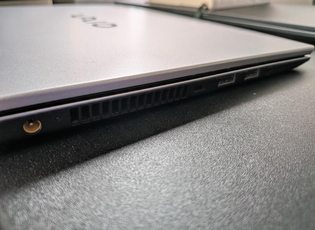 【メモリ16GB美品】VAIO S13 8世代Core i5 SSD 256GB