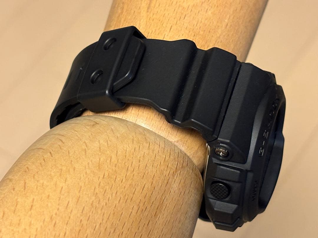 コラボ/G-SHOCK/限定/1PIU1UGUALE3/時計/GD-X6900