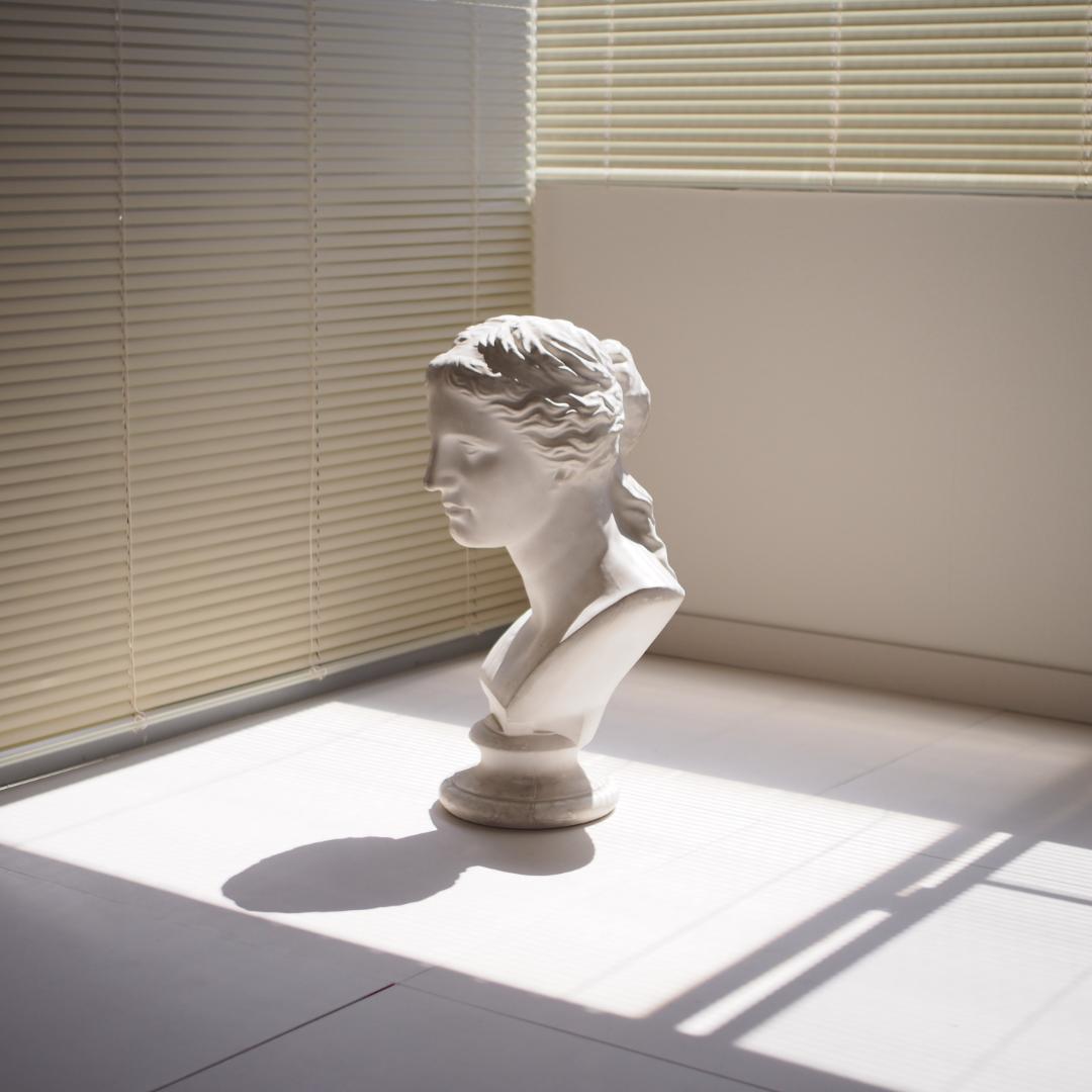 ミロのヴィーナス胸像 石膏像 美術品