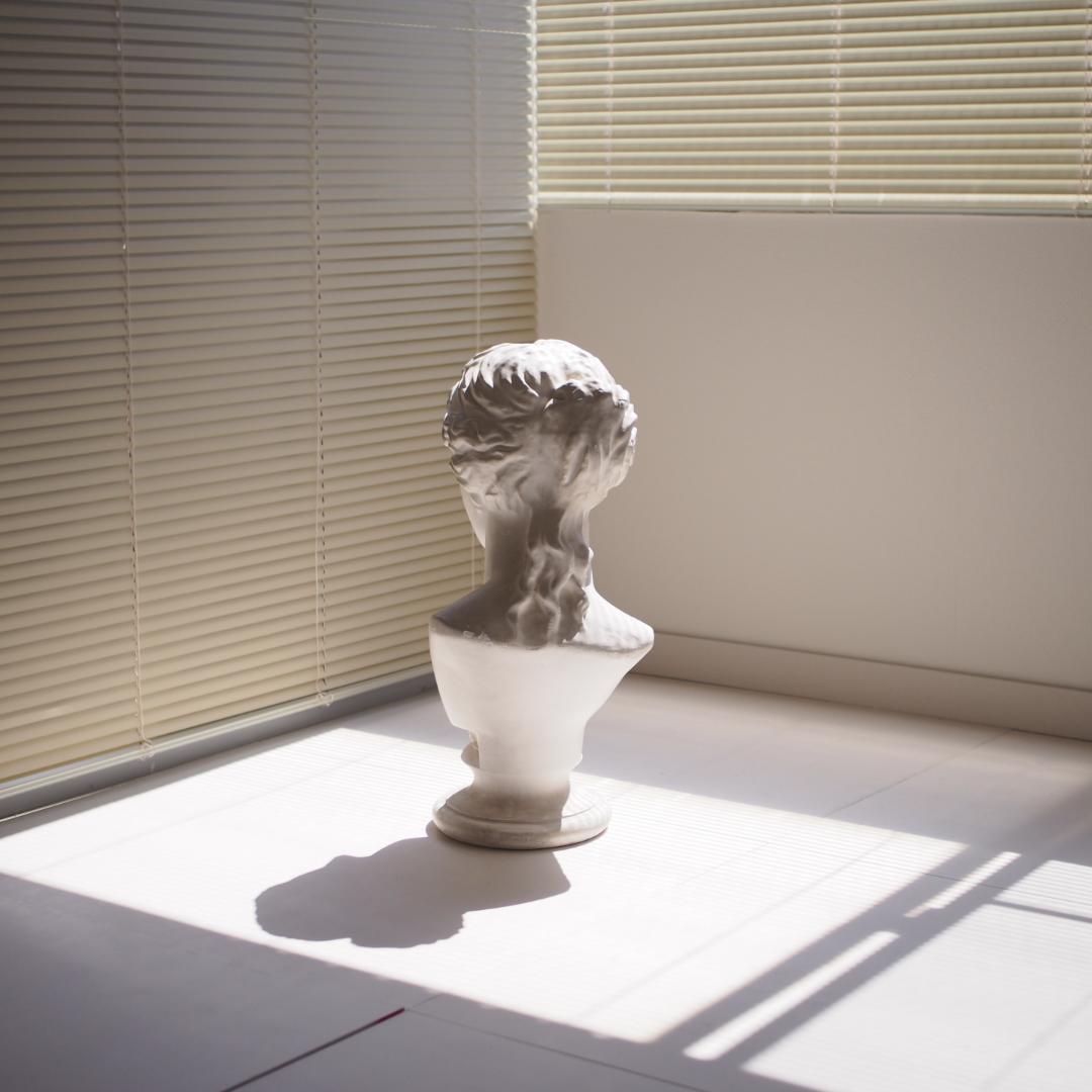 ミロのヴィーナス胸像 石膏像 美術品