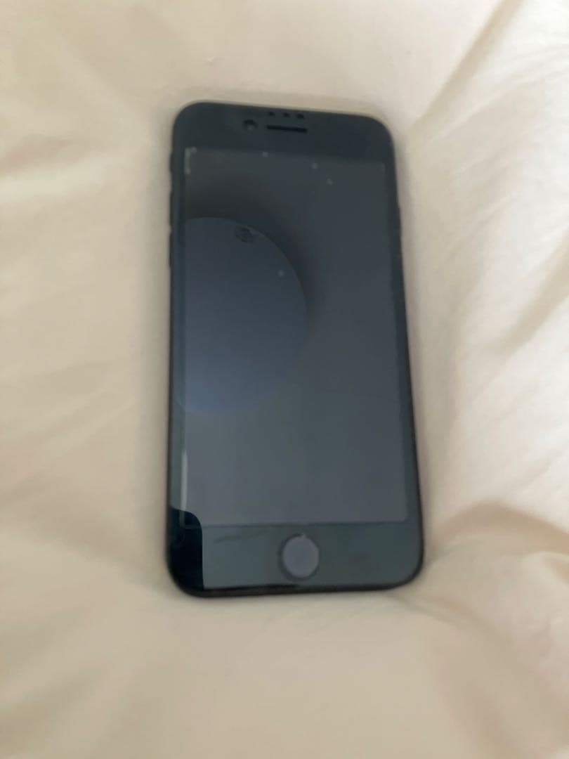 Iphone SE2 アイフィンSE2