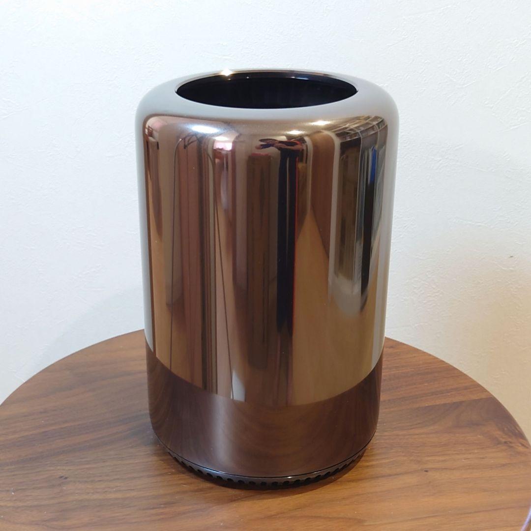 Apple Mac Pro 2013 12コア24スレッド