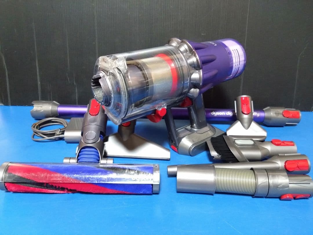 人気機種！状態良好！！dyson‼️デジタルスリムフィラフィ SV18⑤