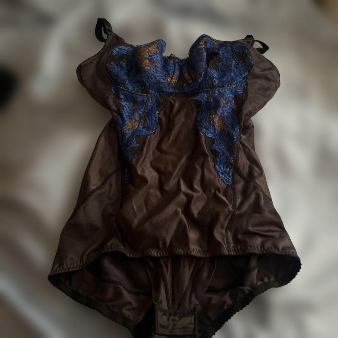 マルコ　ボディスーツ　補正下着　E75L