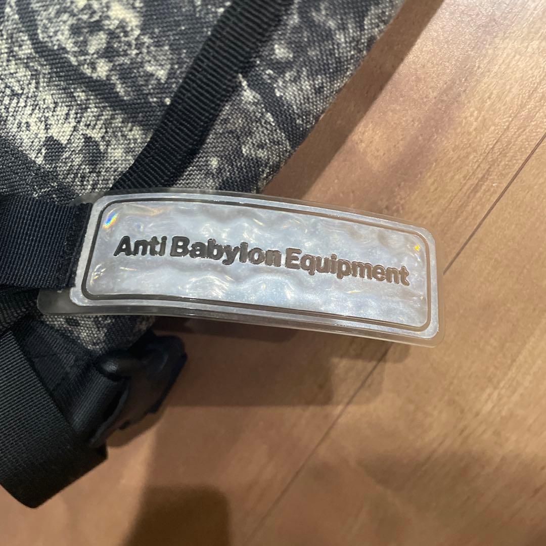 美品 NITRAID CORDURA 総柄 メッセンジャー バッグ ナイトレイド