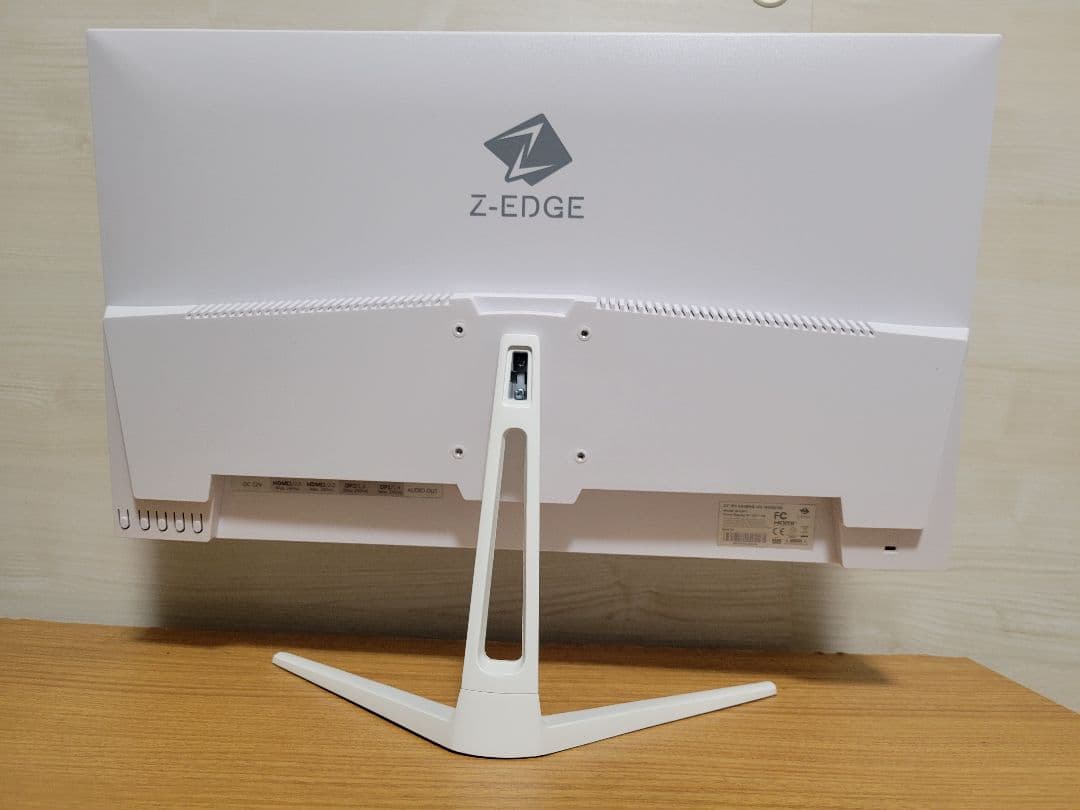 美品　おしゃれ　Z-EDGE 24インチ240Hz ゲーミングモニター