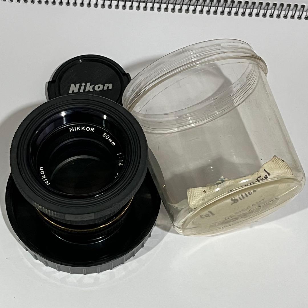 NIKKOR 50mm f/1.4 レンズ