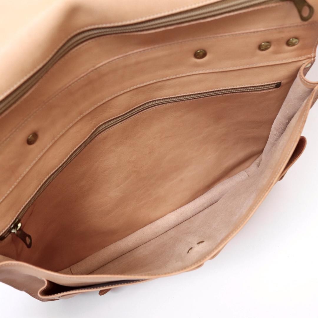 【希少】イルビゾンテ　ショルダー　メッセンジャー　ブリーフケース　マルチポケット