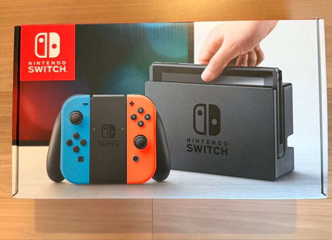 Nintendo Switch本体&ポーチ&Joy-Con&ハンドル2個