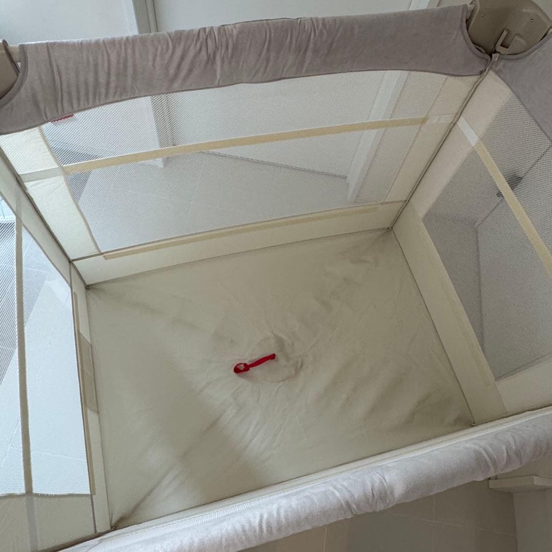 【美品】アップリカ ココネルエアー プラス ベビーベッド