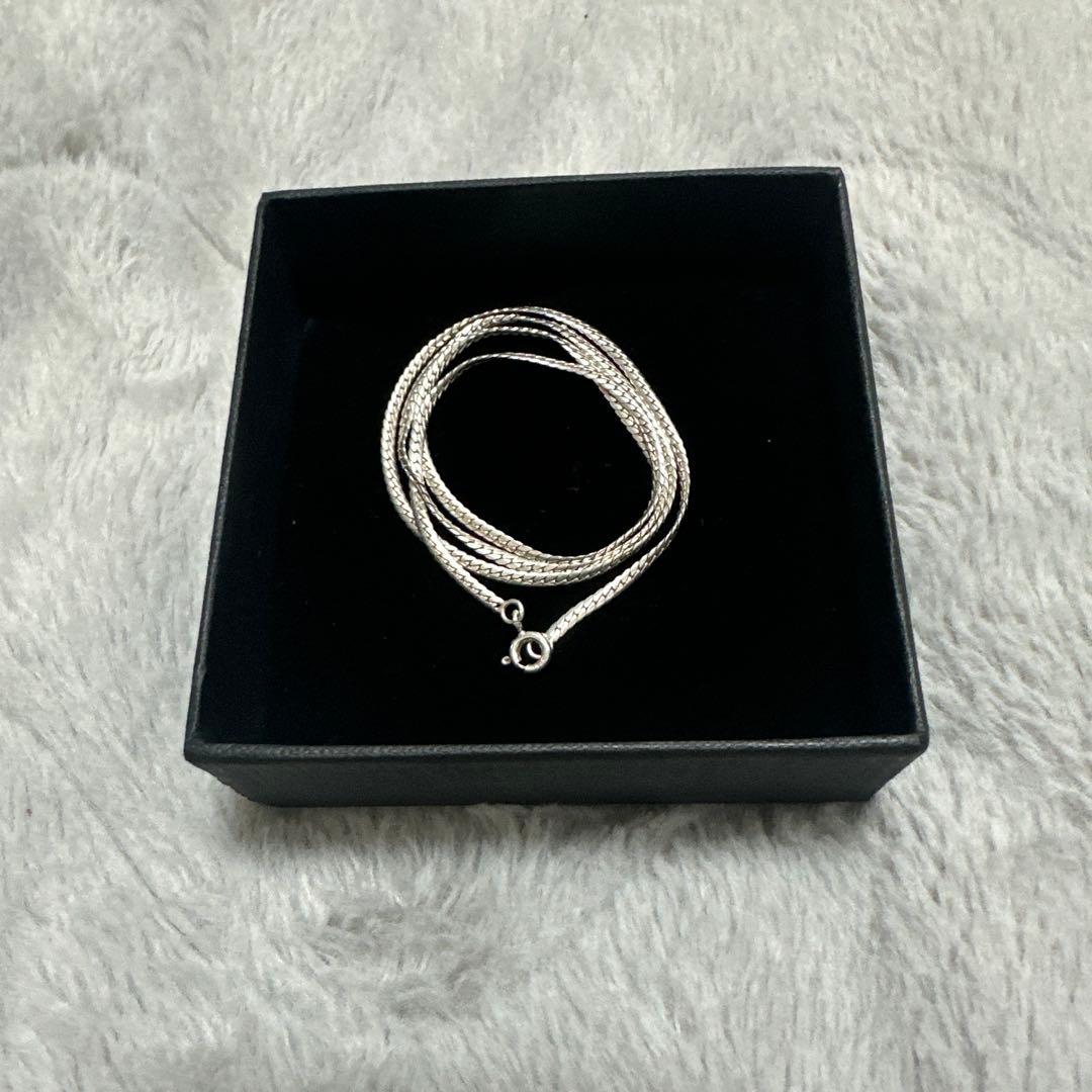 DIFFERENT シルバー ネックレス53センチ