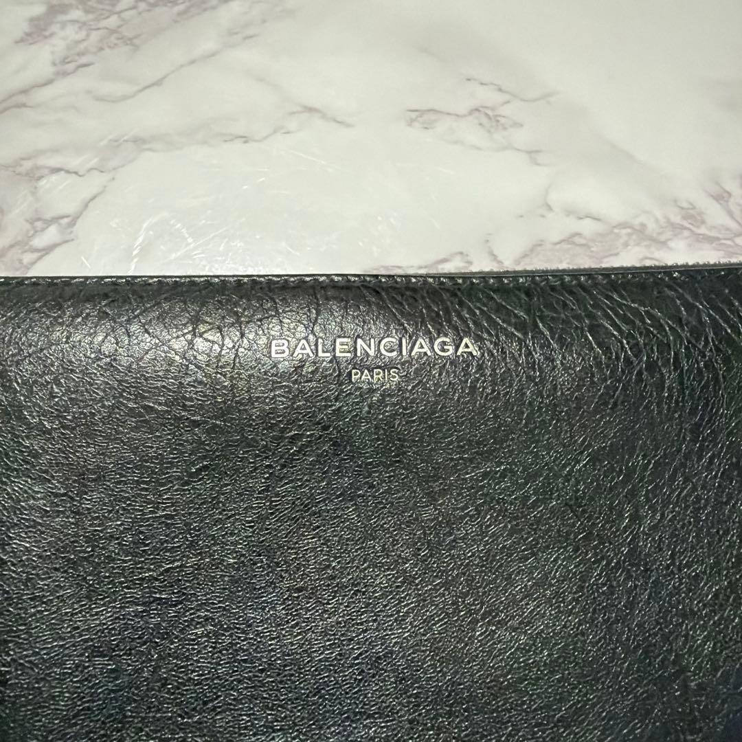 バレンシアガ　財布