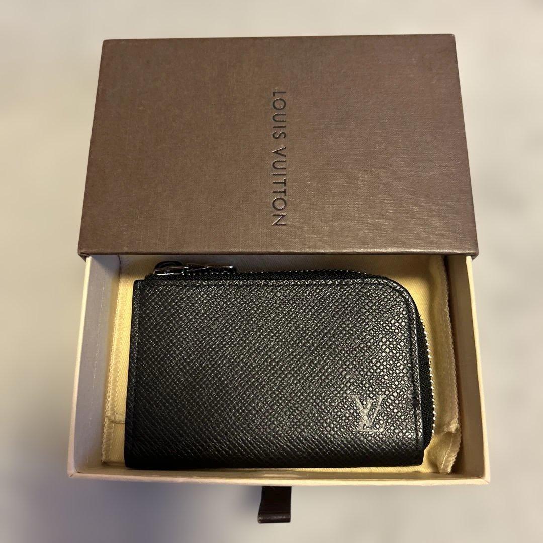 ルイヴィトン　タイガ　ポルトモネジュール　ブラック