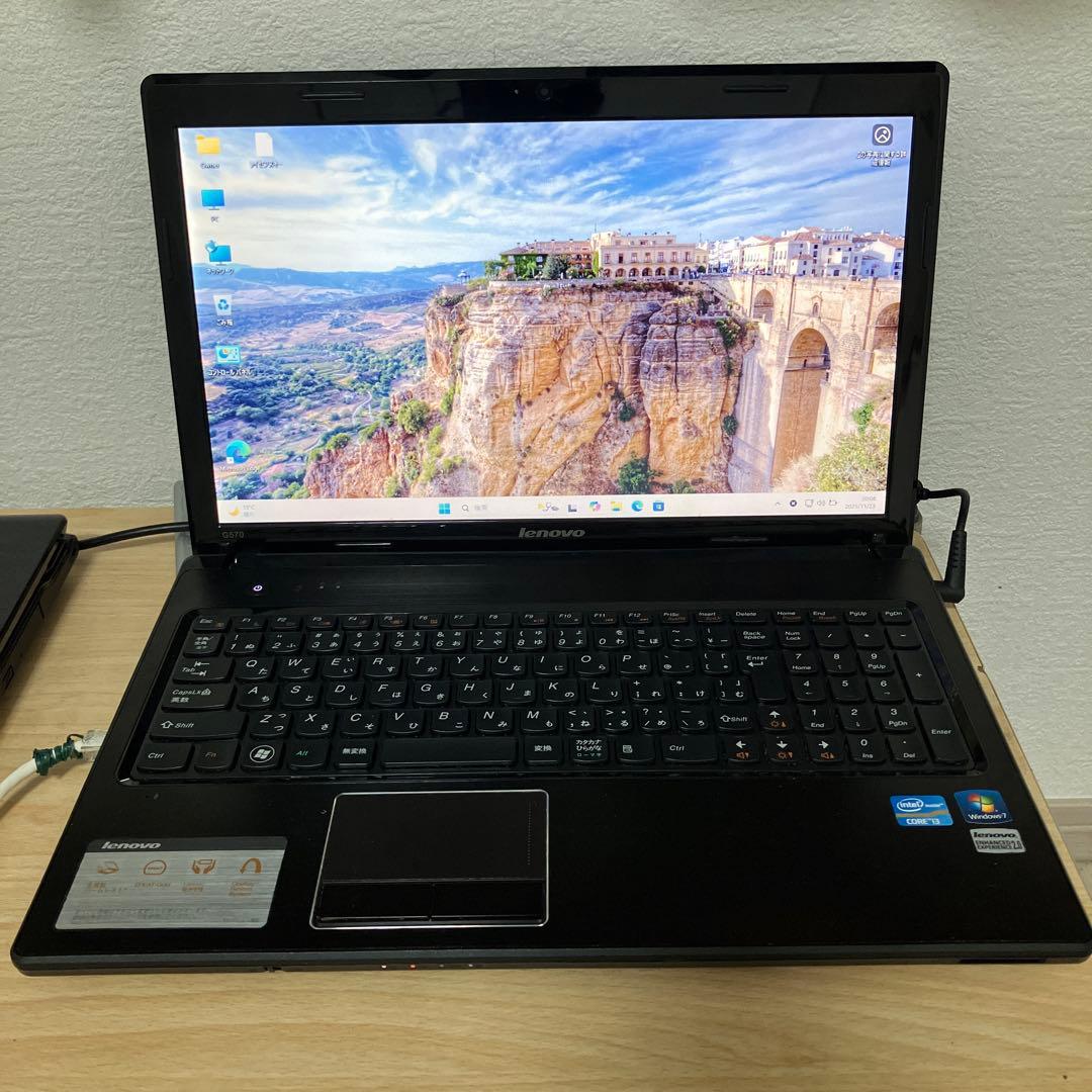 Lenovo ノートPC Intel Core i7 16GB RAM