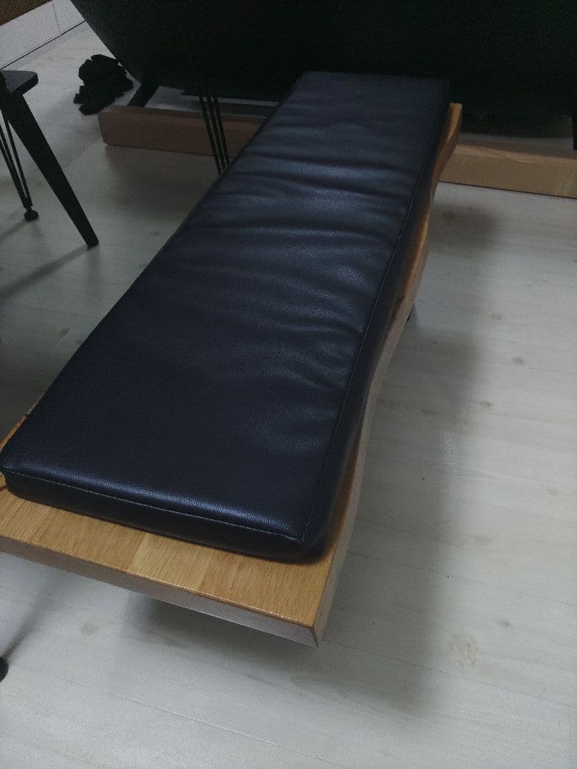 レザークッションおまけ付き　天然木　ダイニングベンチ　一枚板風　オーク　無垢材