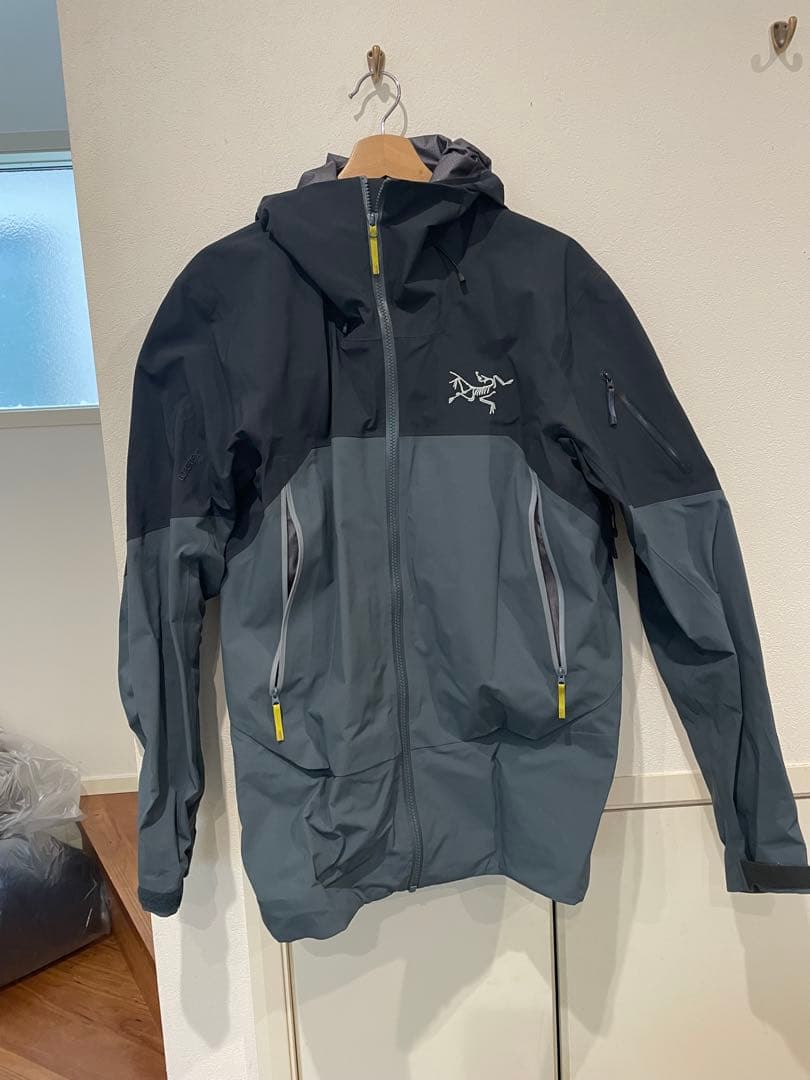 アークテリクス ベータジャケット S ブラック グレー色 超美品