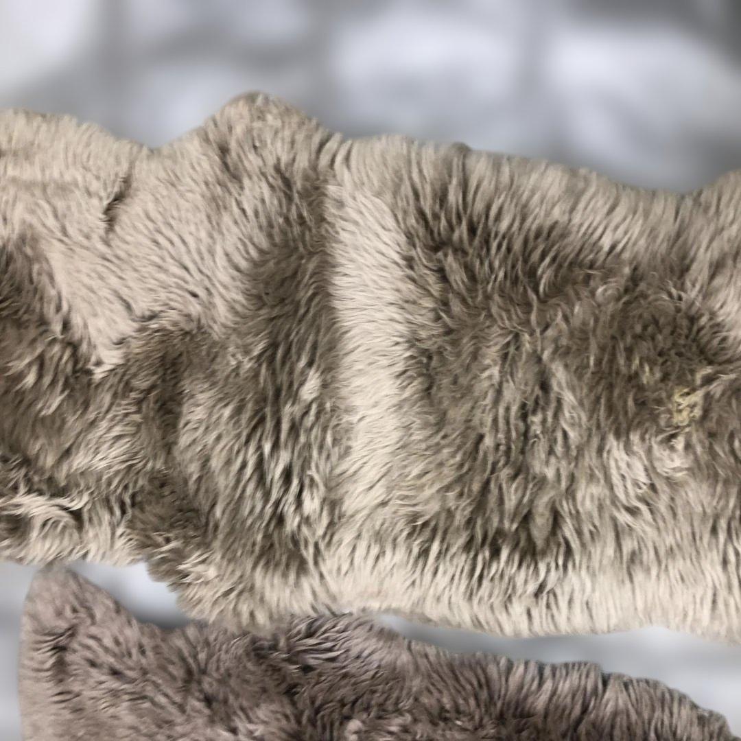 送料無料 天然ムートンラグ 毛皮 敷物 シープスキン 冬用ラグ 251230