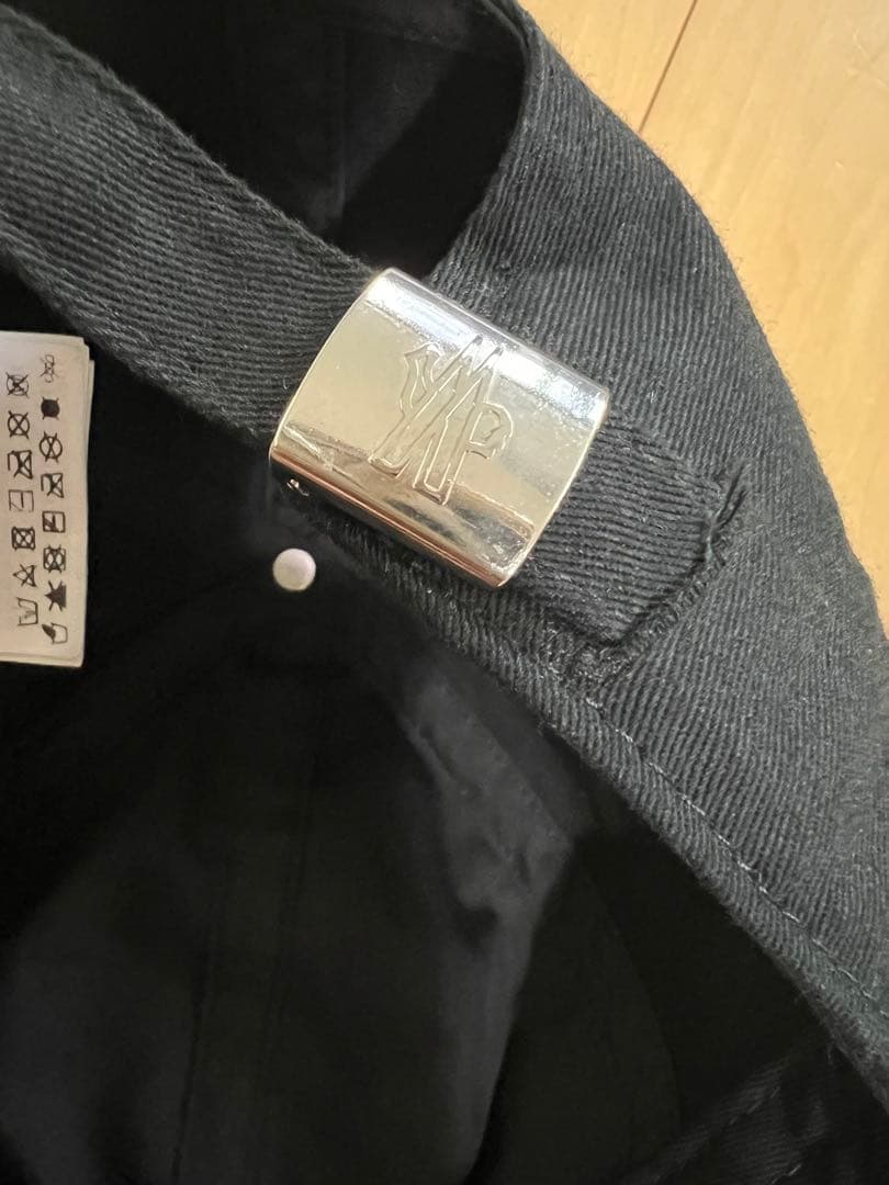 【最終値下げ】モンクレール MONCLER キャップ ワッペン 黒 ブラック