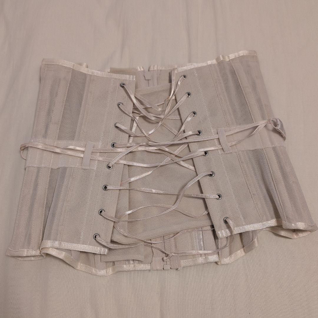 元鈴木さん コルセットVenus（ヴィーナス）ベージュ Mサイズ