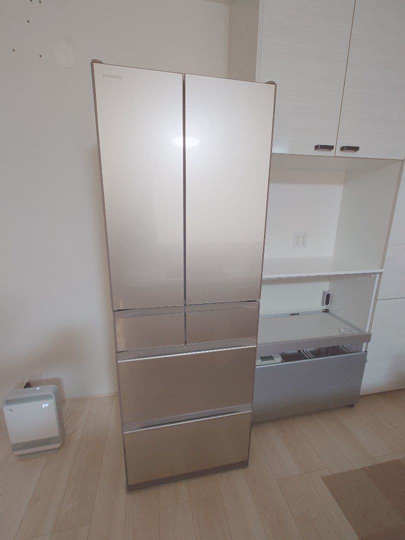 HITACHI 4ドア冷蔵庫 R-KX57N