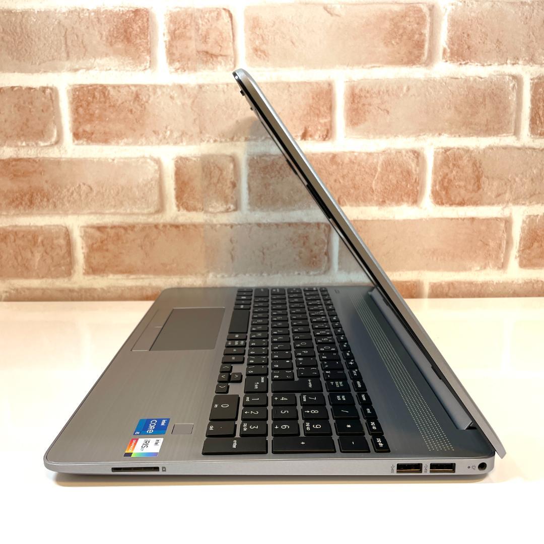 ★2022年製★ 美品 テンキー付 第11世代i5 15.6型 HP H40