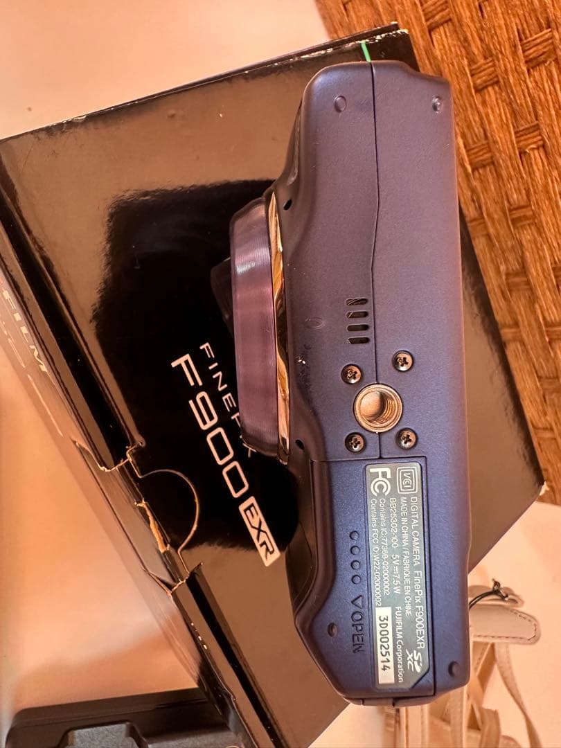 【美品】Fujifilm FinePix F900EXRコンパクトデジタルカメラ