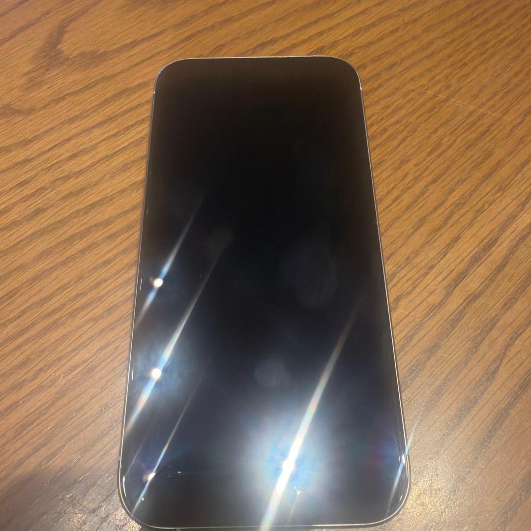 Apple iPhone 15 Pro ホワイトチタニウム