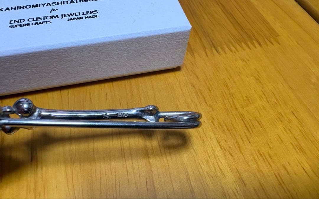 TheSoloist.×END. bone shaped pins.