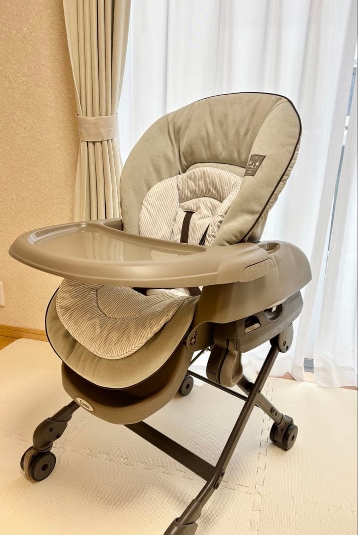 最終値下げ！コンビ　ネムリラ手動　アカチャンホンポ限定デザイン