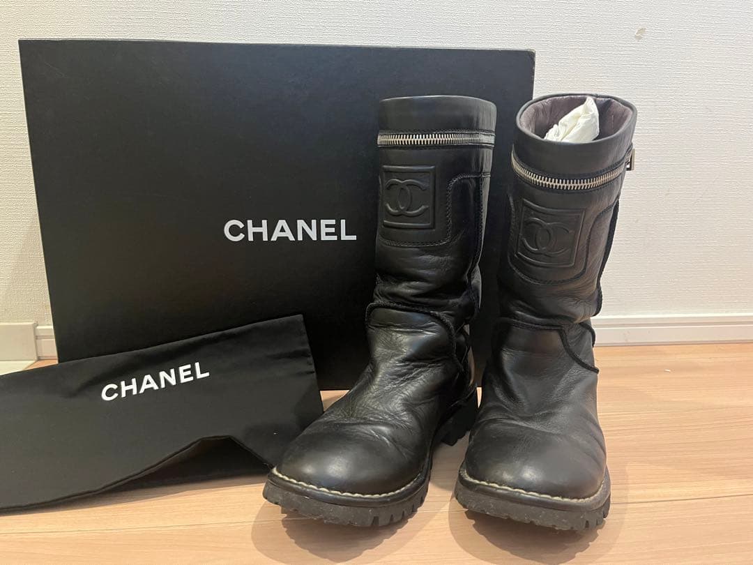 CHANELブーツシャネルブーツ レザーブーツ エンジニアブーツ ココマーク
