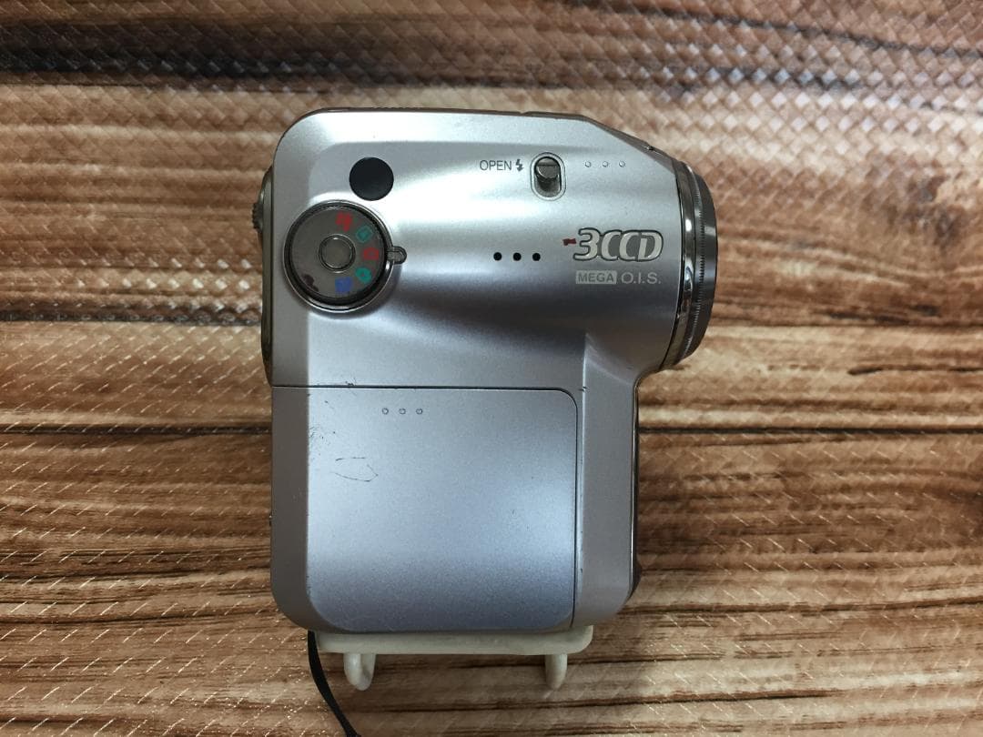 撮影画像あり　良品　Panasonic　SDR-S100　付属品有　動作良好