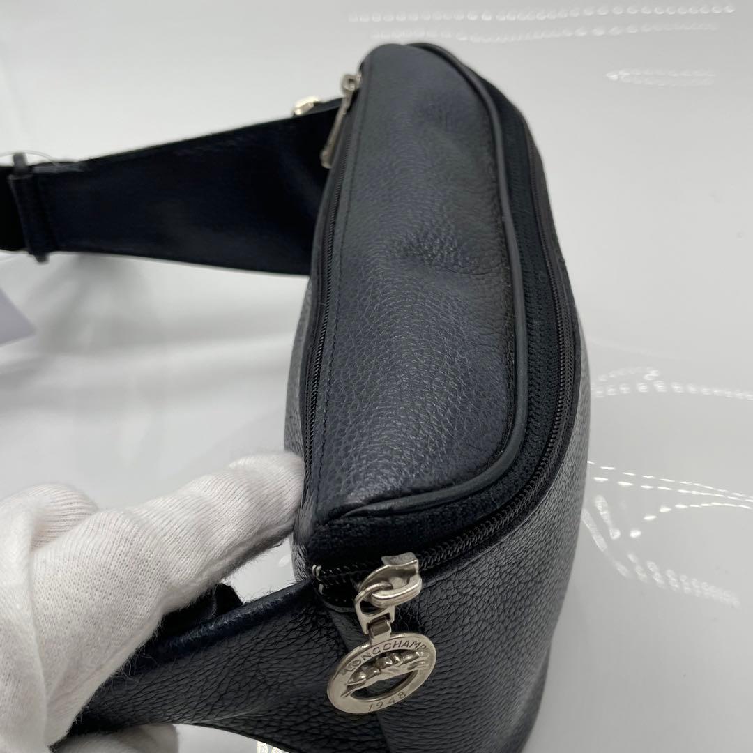 BN5547●LONGCHAMP ロンシャンレザー ボディーバッグウエストポーチ