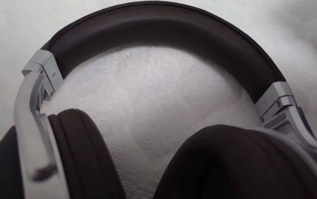 ヘッドホン DENON AH-D5200