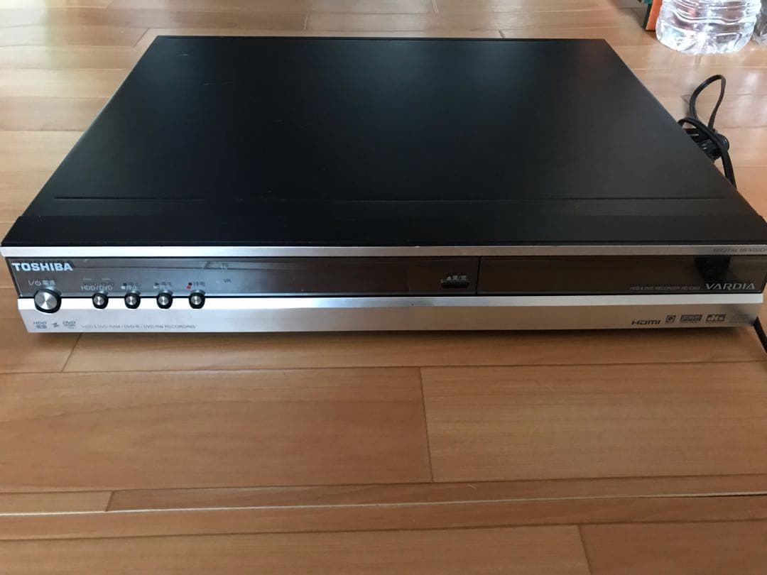 TOSHIBA DVDデッキ