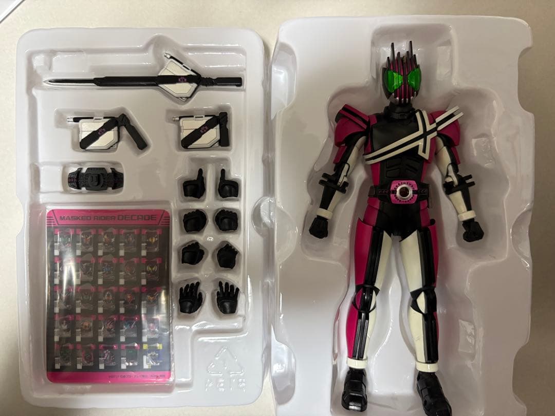 S.H.Figuarts 真骨彫 仮面ライダーディケイド ネオディケイドライバー