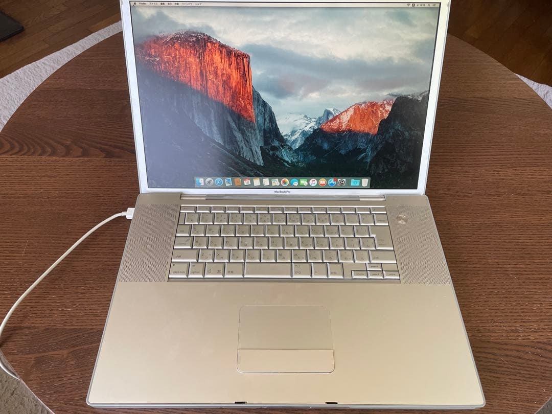 MacBook Pro 17インチ