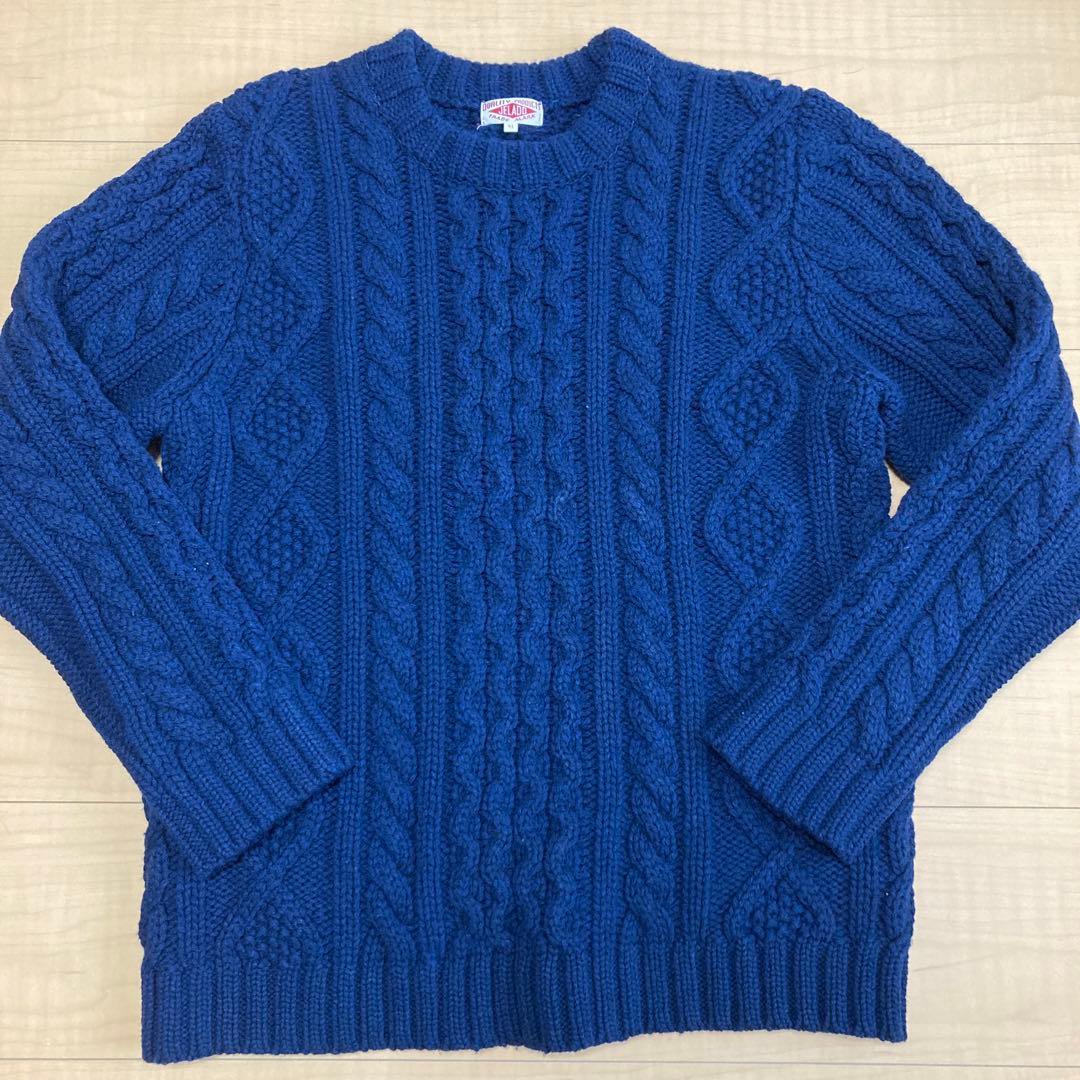 ジェラード　クルーネック ケーブルニットセーター