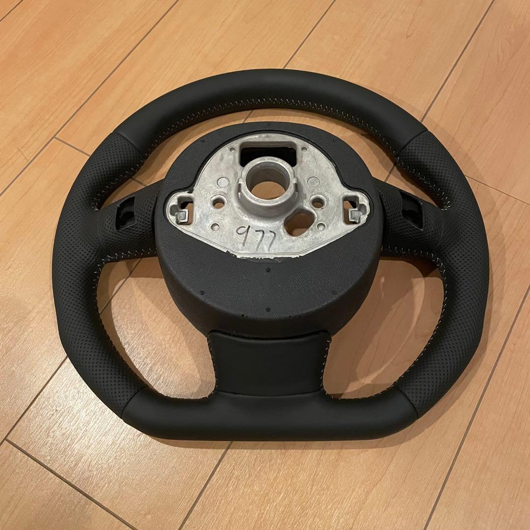 Audi A3, A4, A5, A6, RS3, RS4のステアリングホイール