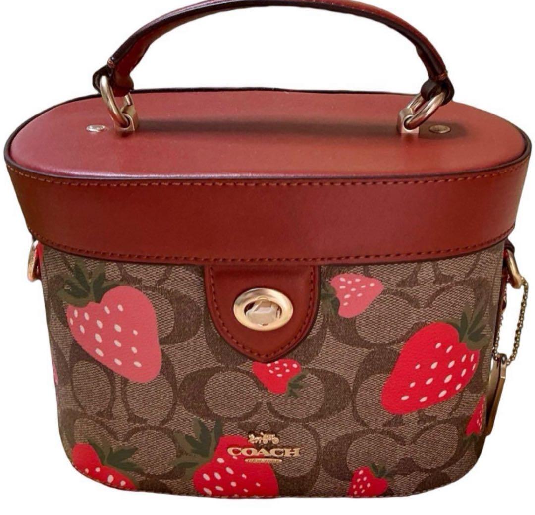 COACH クロスボディ シグネチャーキャンバス ワイルドストロベリープリント