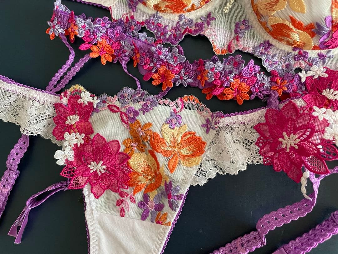 サルート C70/M 3点セット 81G PU