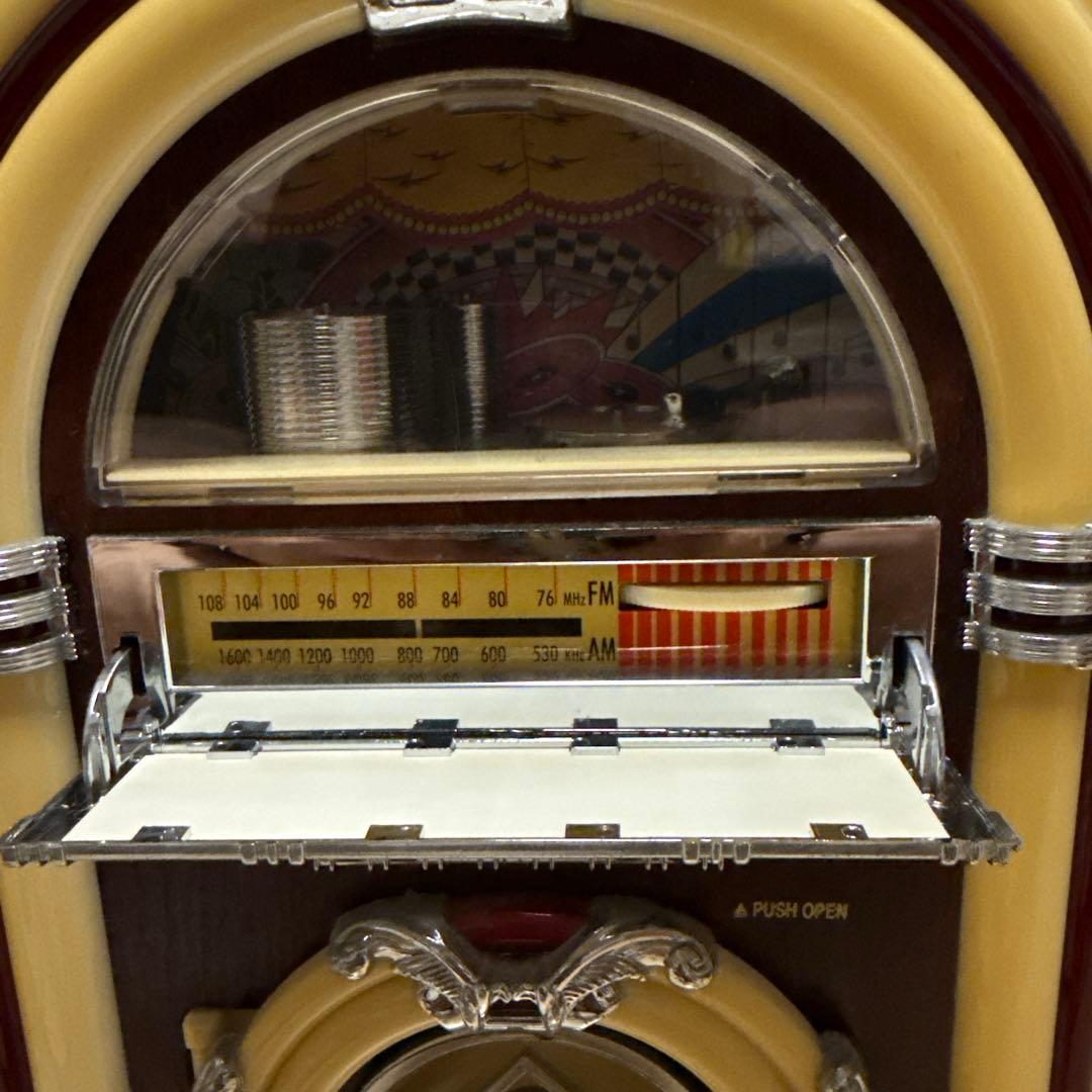 d*7様 ジュークボックス型　CDプレイヤー　ラジオ