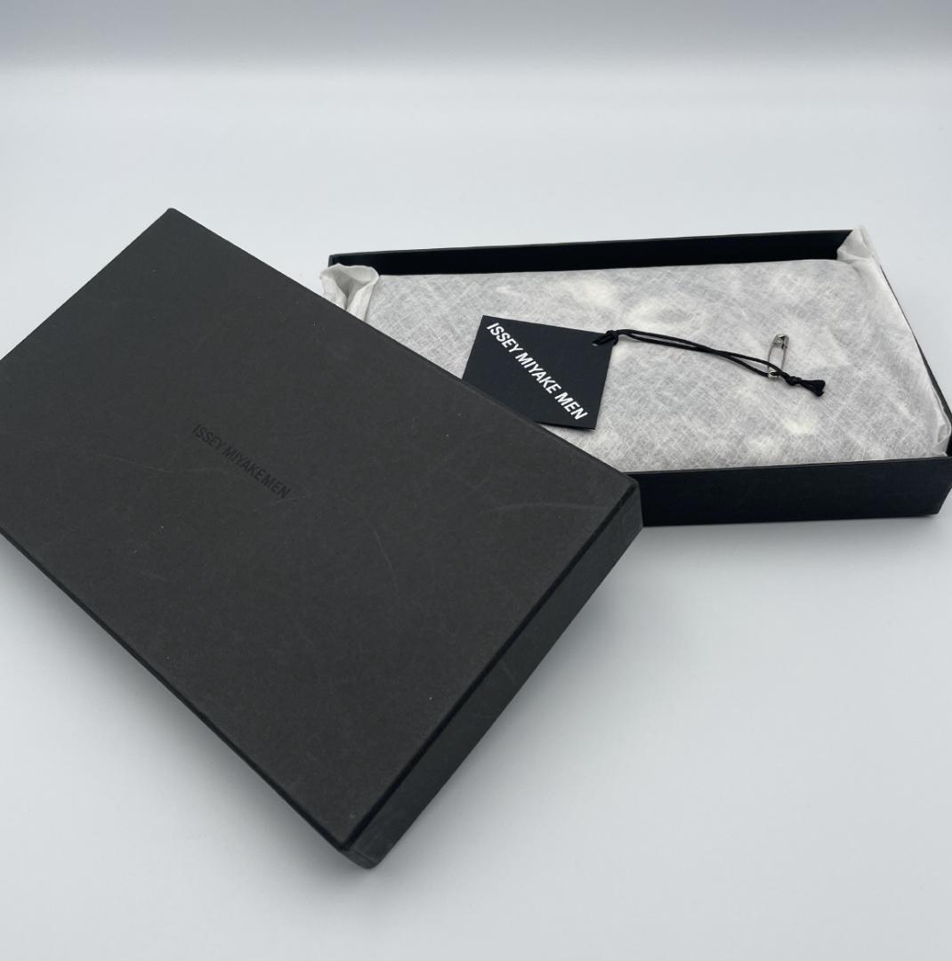 【ISSEY MIYAKE（イッセイミヤケ）】ラウンドジップ 総柄 希少 箱付