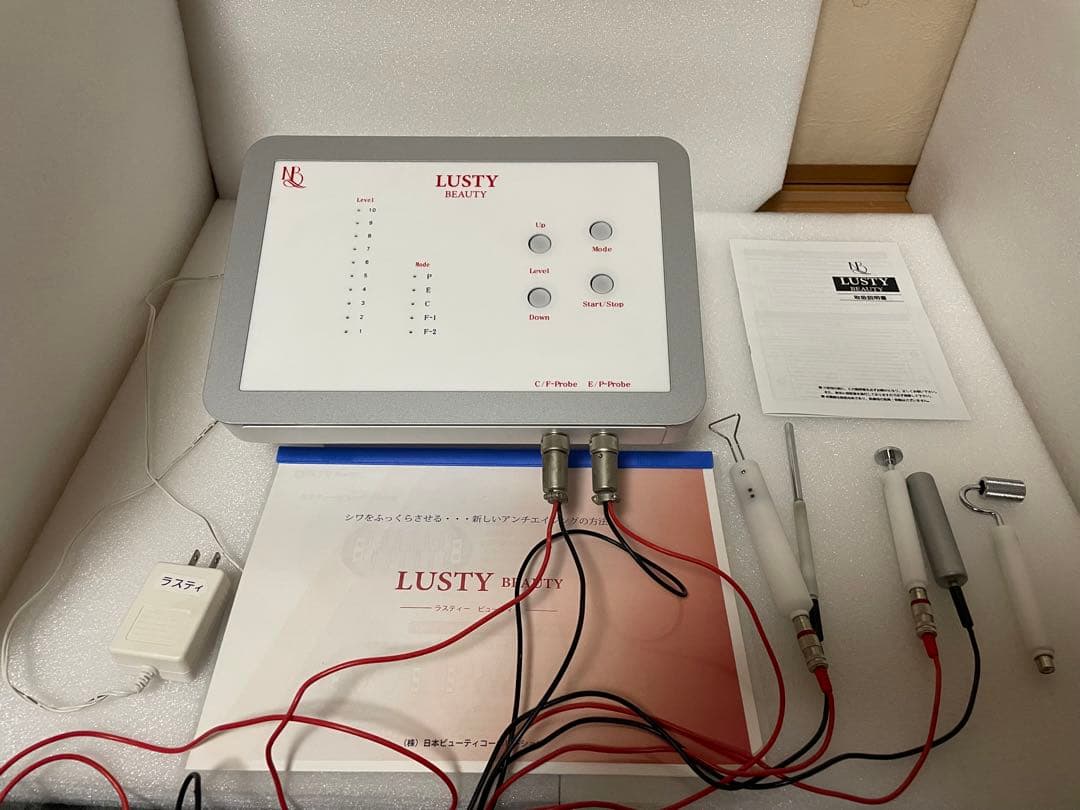 LUSTY BEAUTY 美顔器 エステ