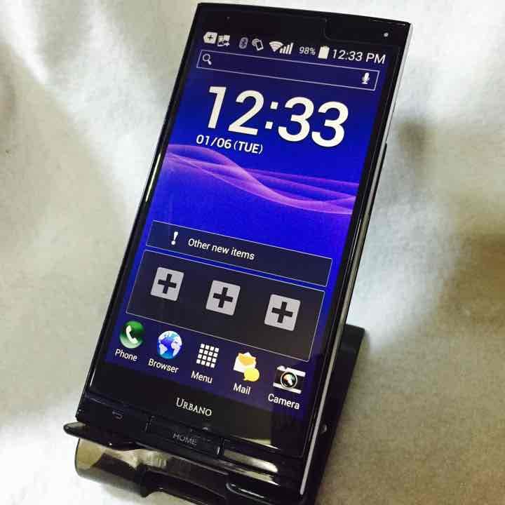 AU Urbano L03 早い物勝ち